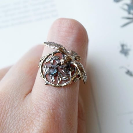 ふくろうと星のリング (真鍮・ロンドンブルートパーズ)【受注制作 1ヶ月以内に発送】
