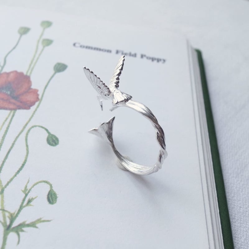 ハチドリと星のリング【受注制作 1ヶ月以内に発送】 | ehonno.