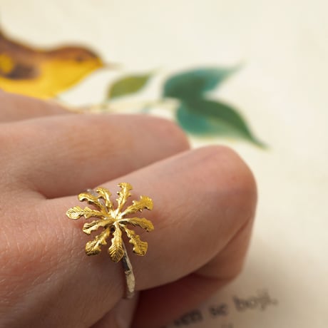 野花のロゼットのリング・ピアス【受注制作 1ヶ月以内に発送】