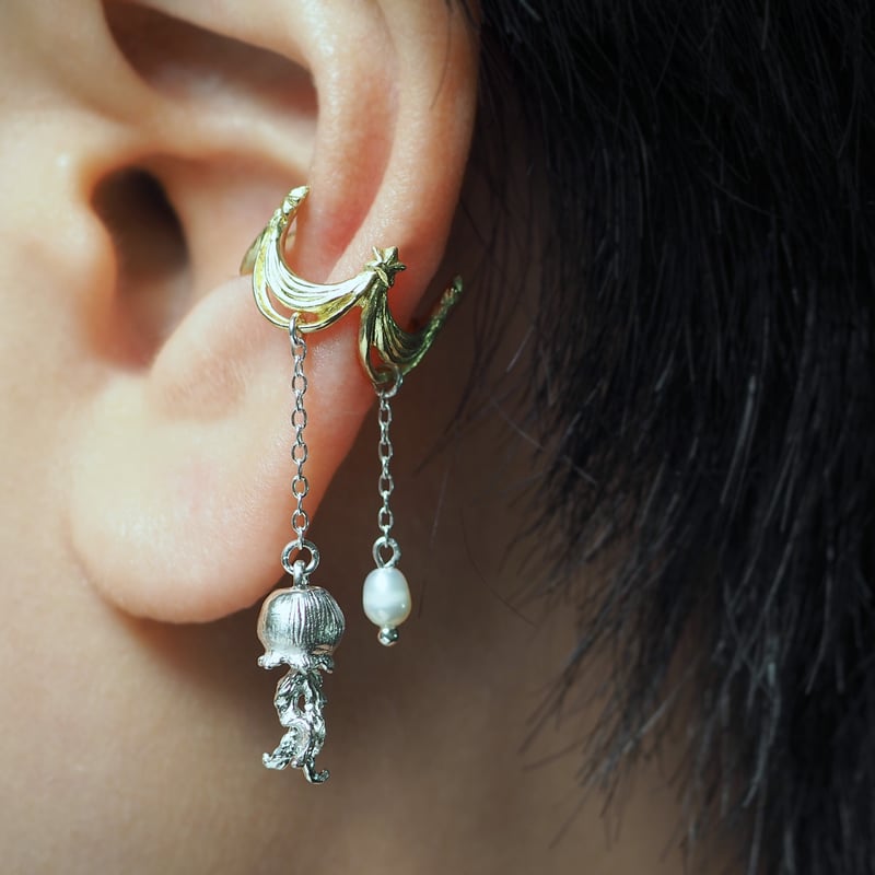 ヒトデとくらげのイヤーカフ【受注制作 1ヶ月以内に発送】 | ehonno.