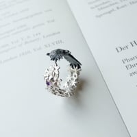 からすとクレマチスのリング（シルバー・アメジスト）【受注制作 1ヶ月以内に発送】