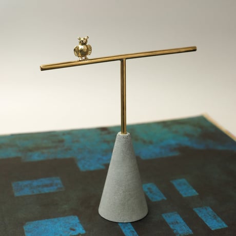 みみずくのアクセサリーミニスタンド【受注制作 1ヶ月以内に発送】