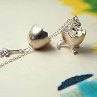 あかちゃんきょうりゅうのネックレス【受注制作 1ヶ月以内に発送】