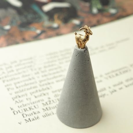 やぎのリングホルダー【受注制作 1ヶ月以内に発送】