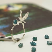 コマドリと青色の石のリング【受注制作 1ヶ月以内に発送】
