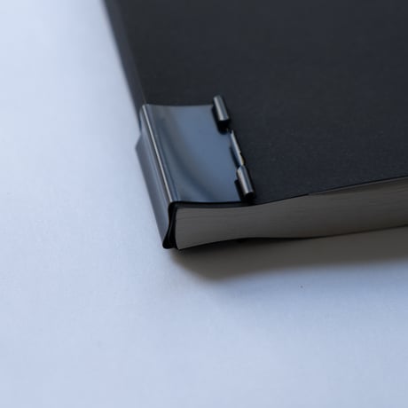 アーティストブック「つづいてゆくものの中で」/ Artist book "In the continuity"