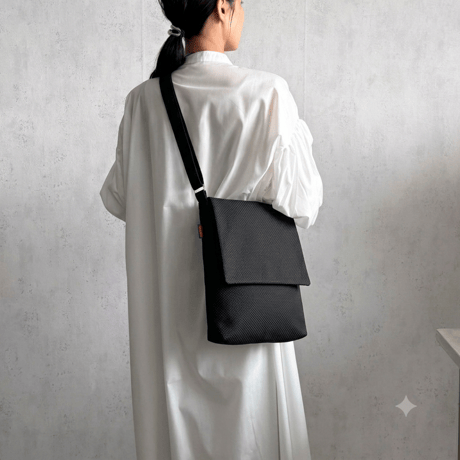 【新商品】sasicco フラップ付きショルダー 黒 | 三河木綿 刺子織 | タネイ | 柔道着のカバン | flap shoulder bag | black