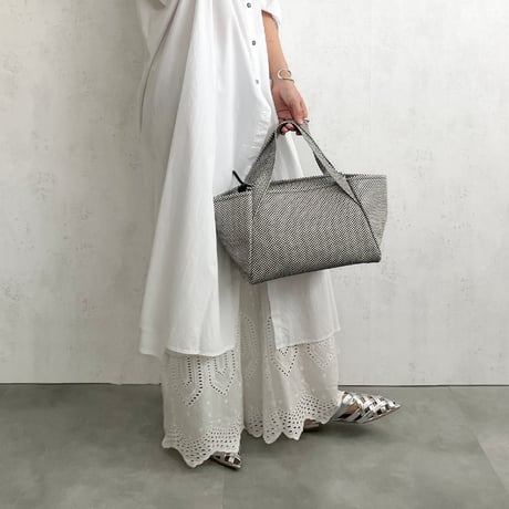 【完売・製造終了】sasicco シームバッグ 白と黒の市松 | 三河木綿 刺子織 | タネイ | 柔道着のカバン | seam bag | white & black