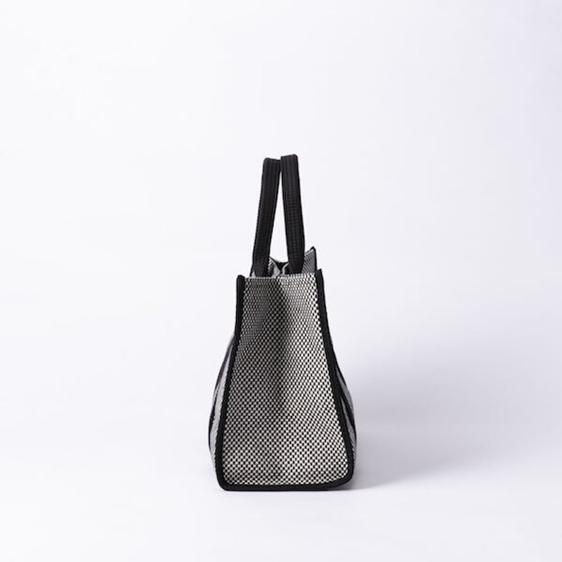 sasicco サシッコ スクエアトートM 白と黒の市松 sasicco スクエアトートM 白と黒の市松 | 三河木綿 刺子織 | タネイ