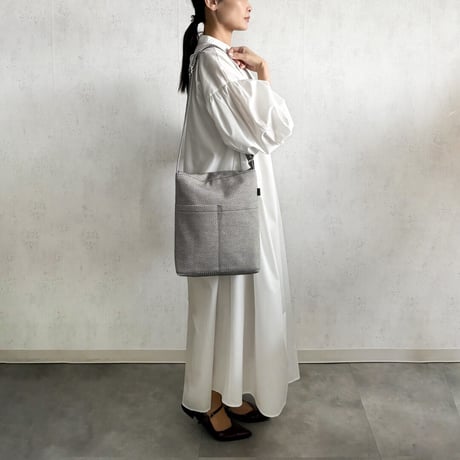 【新商品】sasicco フラップ付きショルダー 白と黒の市松 | 三河木綿 刺子織 | タネイ | 柔道着のカバン | flap shoulder bag | white & black