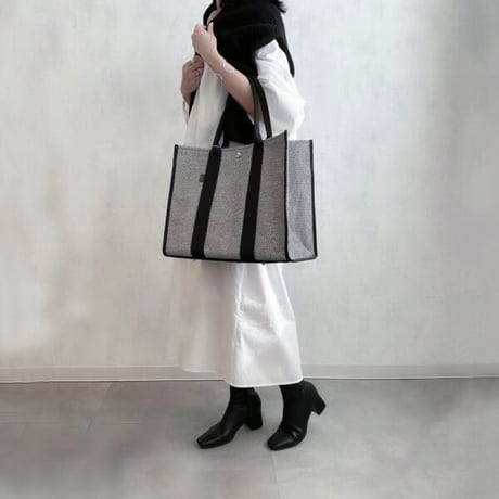 sasicco Square Tote LL – White & Black Checkered, Mikawa Sashiko Cotton with Judo Fabric Handles