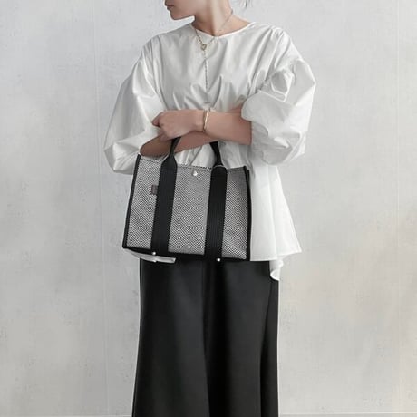 sasicco Square Tote M – Black, Mikawa Sashiko Cotton with Judo Fabric Handles