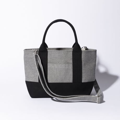 sasicco OBIトートミニ２way 白と黒の市松 | オビトートミニ | 三河木綿 刺子織 | 柔道着 | obi tote mini 2way bag | white & black