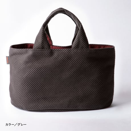 sasicco Oval Tote – White & Black Checkered, Mikawa Sashiko Cotton with Judo Fabric Handles