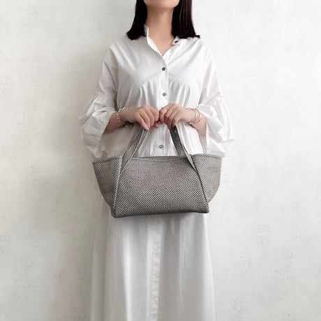 【完売・製造終了】sasicco シームバッグ 白と黒の市松 | 三河木綿 刺子織 | タネイ | 柔道着のカバン | seam bag | white & black