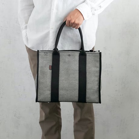 sasicco スクエアトートMplus 白と黒の市松 | 三河木綿 刺子織 | タネイ | 柔道着のカバン | square tote L | white & black