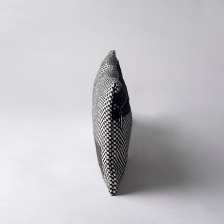 sasicco モノクロポーチ 白と黒の市松 | 三河木綿 刺子織 | タネイ | 柔道着のポーチ | monochrome pouch | white & black