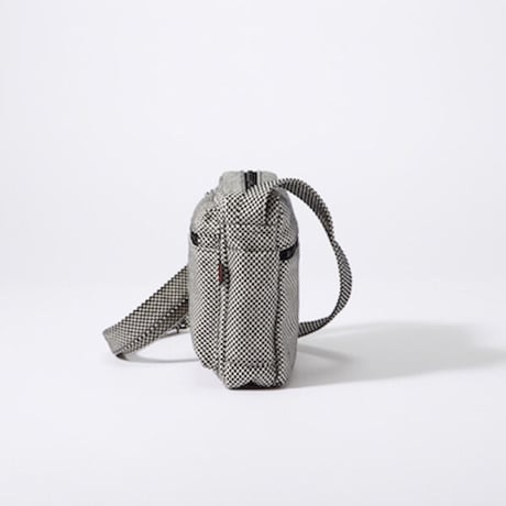 【完売・製造終了】ボディバッグ S　紺