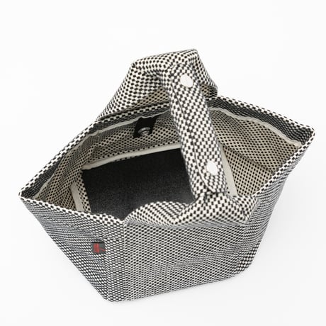 sasicco サイコロバッグ 白と黒の市松 | 三河木綿 刺子織 | タネイ | 柔道着のカバン | dice bag | white & black
