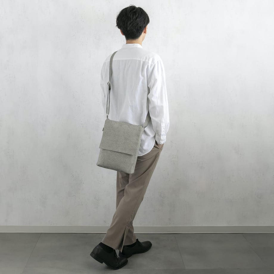 6a51cf904b9bca845311c84f