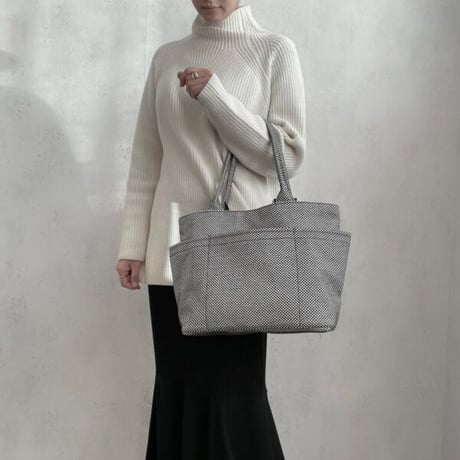 sasicco Posh Tote L – Black, Mikawa Sashiko Cotton with Judo Fabric Handles