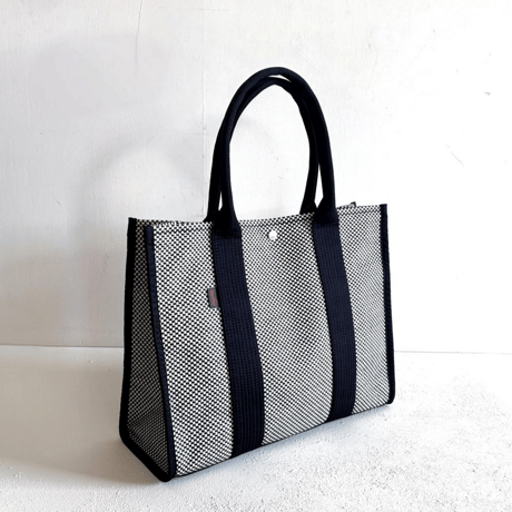 sasicco スクエアトートMplus 白と黒の市松 | 三河木綿 刺子織 | タネイ | 柔道着のカバン | square tote L | white & black