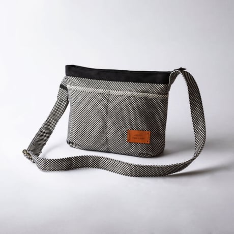 sasicco タイニーショルダー 黒 | 三河木綿 刺子織 | タネイ | 柔道着のカバン | tiny shoulder bag | black