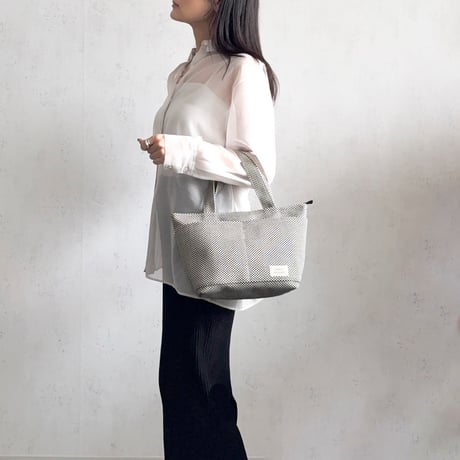 sasicco クローバートート 白と黒の市松 | 三河木綿 刺子織 | タネイ | 柔道着のカバン | clover tote | white & black