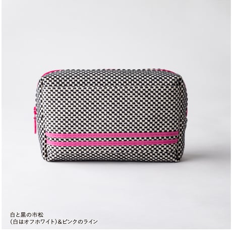 sasicco ポーチ ピンクライン | 三河木綿 刺子織 | タネイ | 柔道着のポーチ | pouch | white & black with pink line