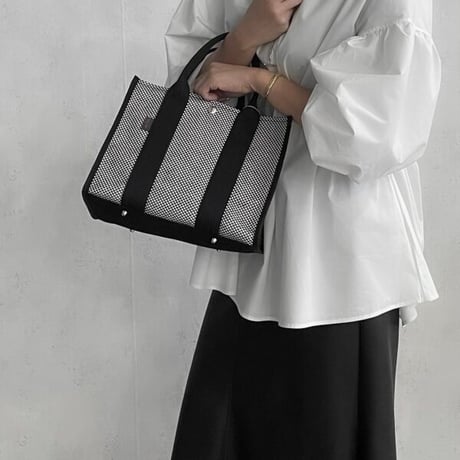 sasicco Square Tote M – White & Black Checkered, Mikawa Sashiko Cotton with Judo Fabric Handles