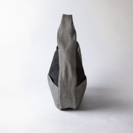 sasicco コンテントバッグ 白と黒の市松 | 三河木綿 刺子織 | タネイ | 柔道着のカバン | contento bag | white & black