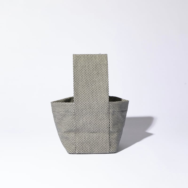 sasicco サイコロバッグ 白と黒の市松 | 三河木綿 刺子織 | タネイ