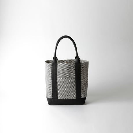 sasicco OBI Tote (Vertical) –White&Black Checkered, Mikawa Sashiko Cotton with Judo Fabric Handles