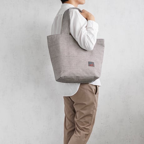 sasicco Tote 40 – White, Mikawa Sashiko Cotton with Judo Fabric Handles
