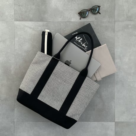 sasicco OBI Tote Wide – White & Black Checkered, Mikawa Cotton Sashiko with Judo Belt Handles