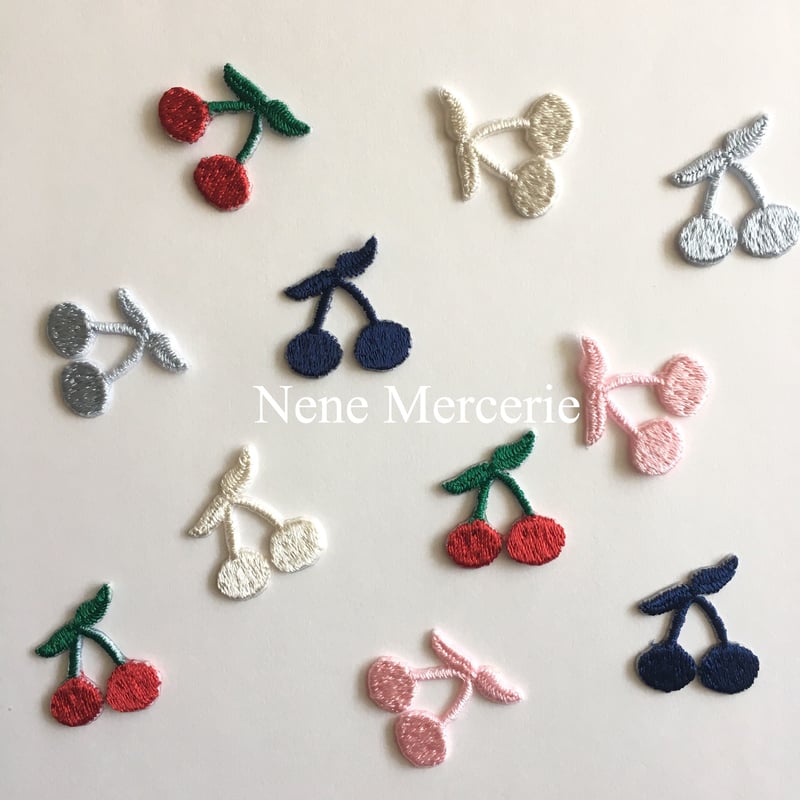 さくらんぼ/ブルー/3枚セット/刺繍アイロンワッペン | ネネメルスリー
