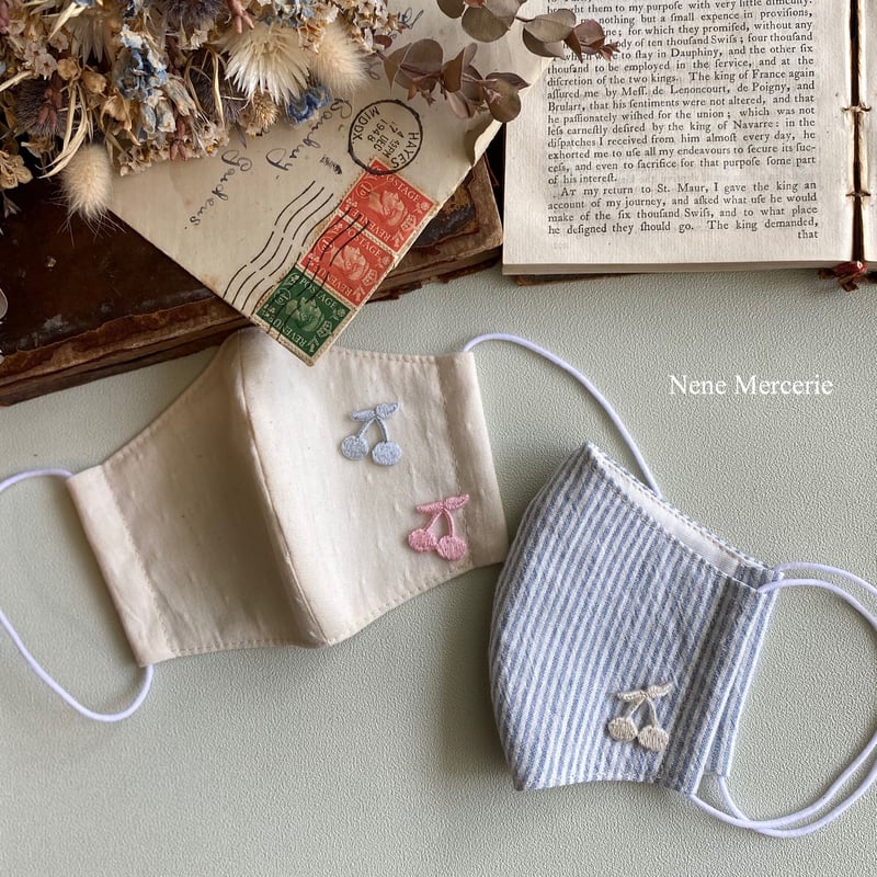 珍品 ベスト ワッペン 3点セット ポンチョ さくらんぼ/ブルー/3枚セット/刺繍アイロンワッペン | ネネメルスリー