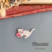 子猫のChocolat（ショコラ）ちゃん/レッド/刺繍アイロンワッペン