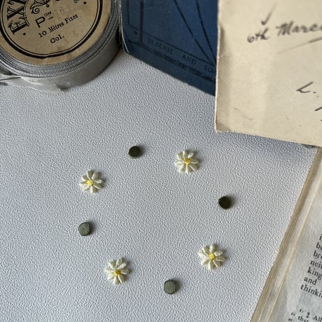 ドット[6色] / 6枚セット/刺繍アイロンワッペン
