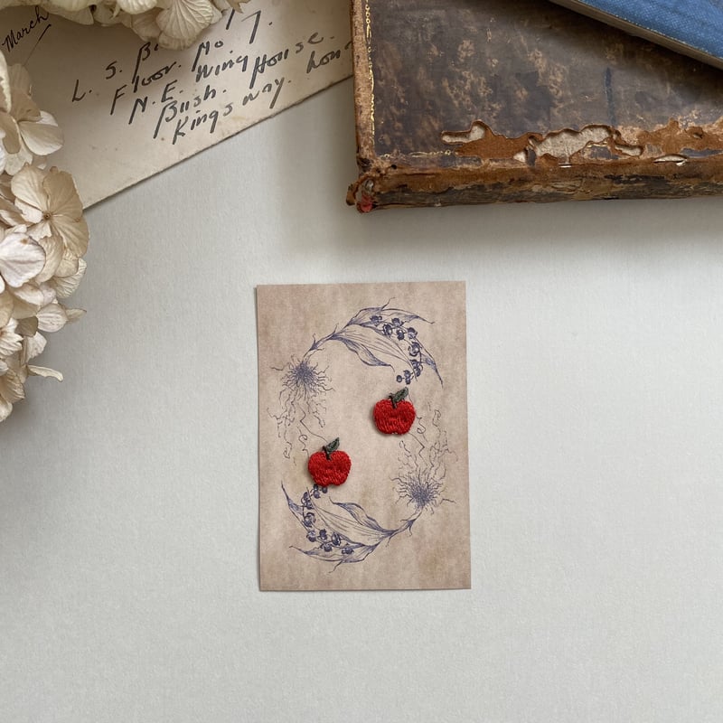 りんご/2枚セット/刺繍アイロンワッペン | ネネメルスリー