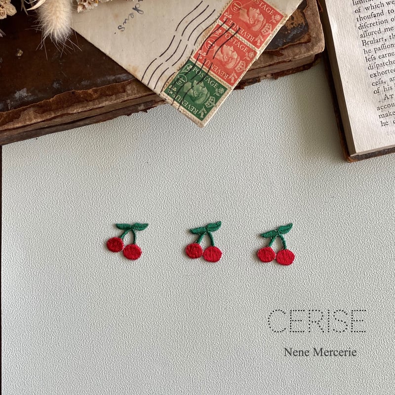 さくらんぼ/レッド/3枚セット/刺繍アイロンワッペン | ネネメルスリー