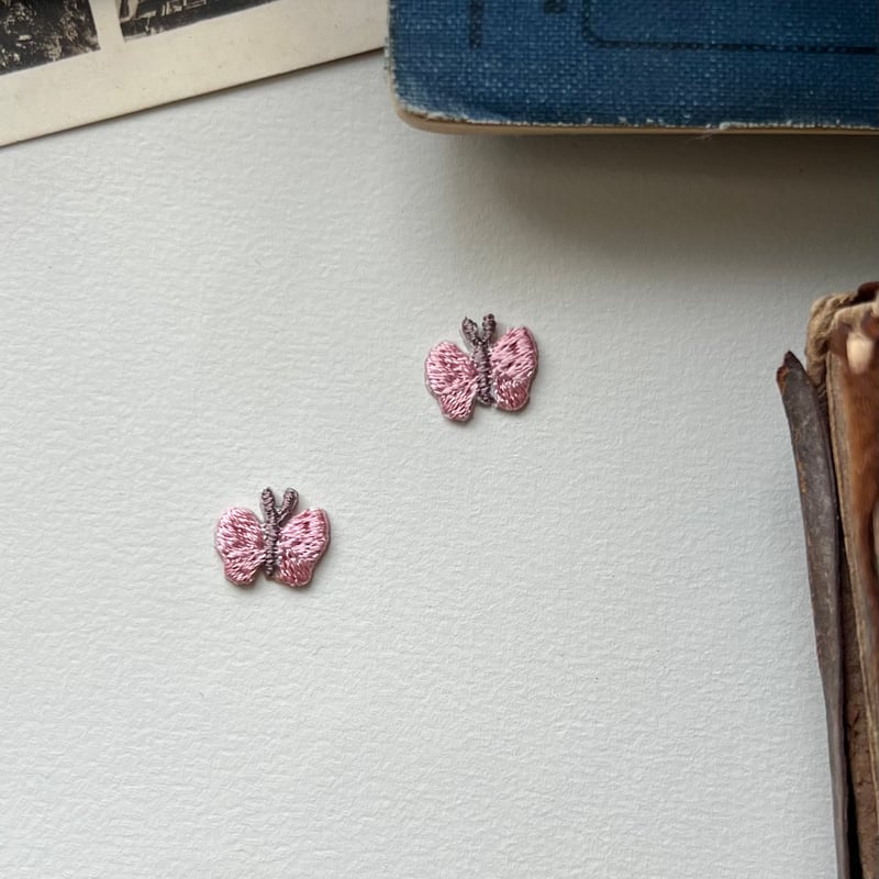 ちょうちょ【ピンク】2個セット /アイロンワッペン/刺繍 | ネネメルスリー