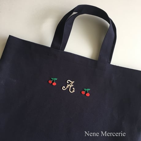 イニシャル 刺繍アイロンワッペン