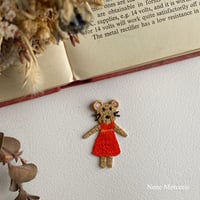 ネズミの女の子スリーズちゃん/1枚/刺繍アイロンワッペン
