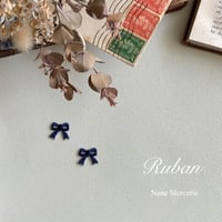 リボン/ネイビー/刺繍アイロンワッペン 2枚セット