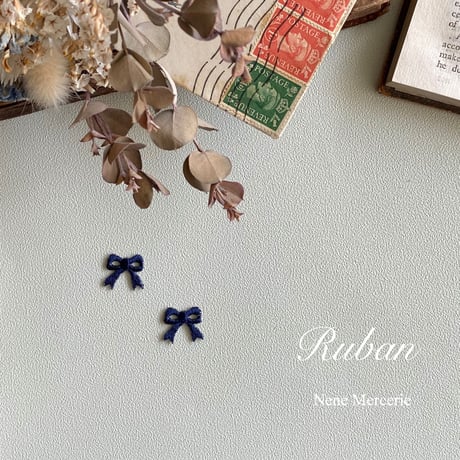 リボン/ネイビー/刺繍アイロンワッペン 2枚セット