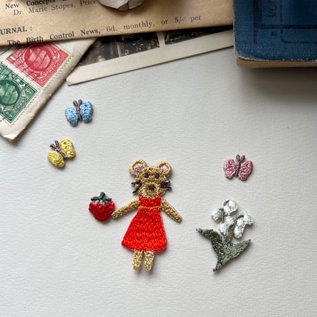 ちょうちょ【イエロー】2個セット /アイロンワッペン/刺繍