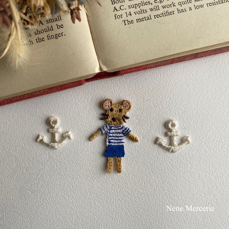 ネズミの男の子ポアロくん/1枚/刺繍アイロンワッペン
