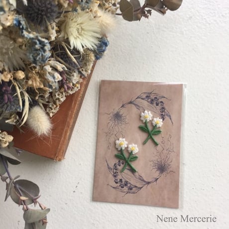 白い小さなお花/2枚セット/刺繍アイロンワッペン