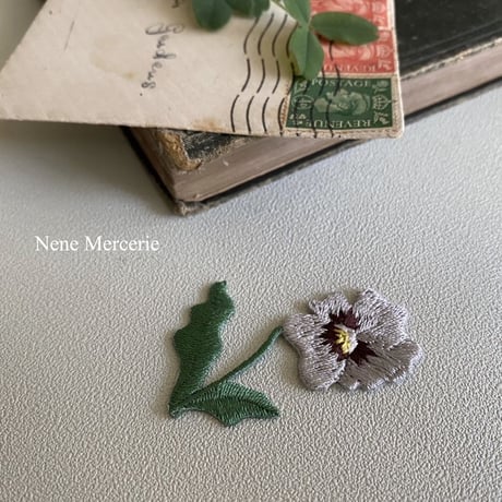 パンジー/刺繍アイロンワッペン